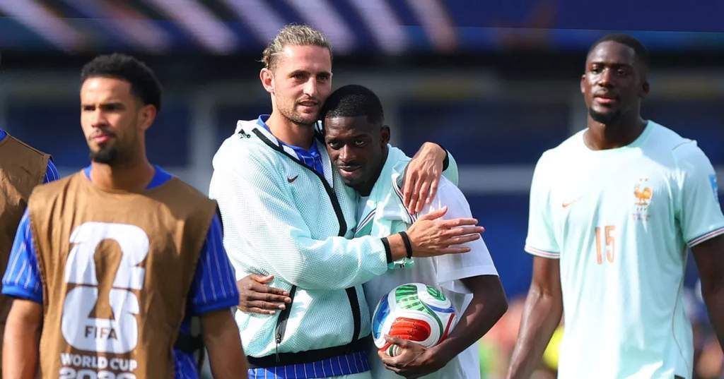 Selebrasi Ousmane Dembele setelah mencetak gol untuk Prancis melawan Norwegia